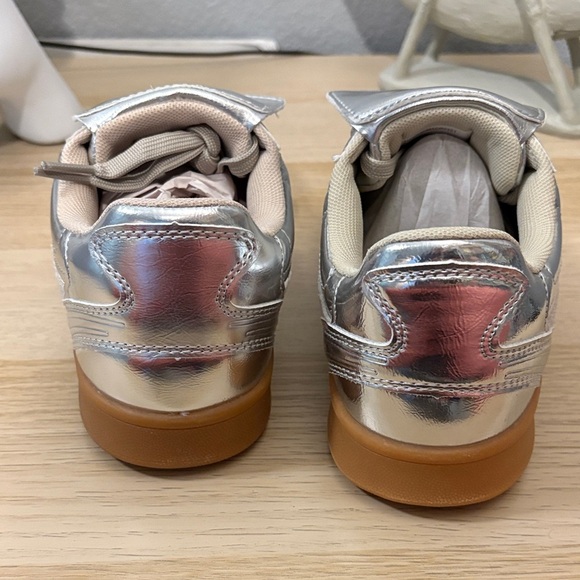 Steve Madden Silver Sneakers - Picture 4 of 6